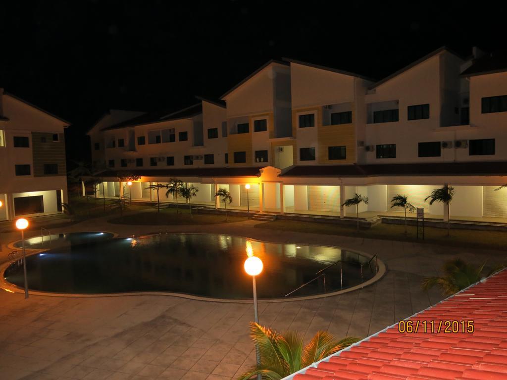 Pangkor Lot 10 Vacation Studio Pekan Pangkor Exterior foto